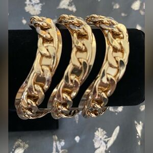 Elegant Gold Chain Bracelet